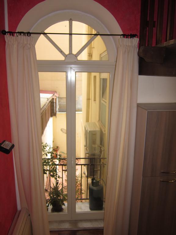 Apartamento Trilocale Al Politeama - Zyz Palermo Exterior foto